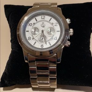 🎅🎅🎅Premier designs men’s heavy silver watch